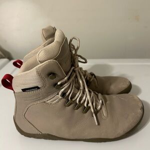 Vivobarefoot Trackers sz38